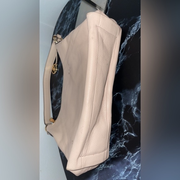 MICHAEL Kors Women’s Handbag Aria Large Shoulder Leather AUTHENTIC - Picture 9 of 10